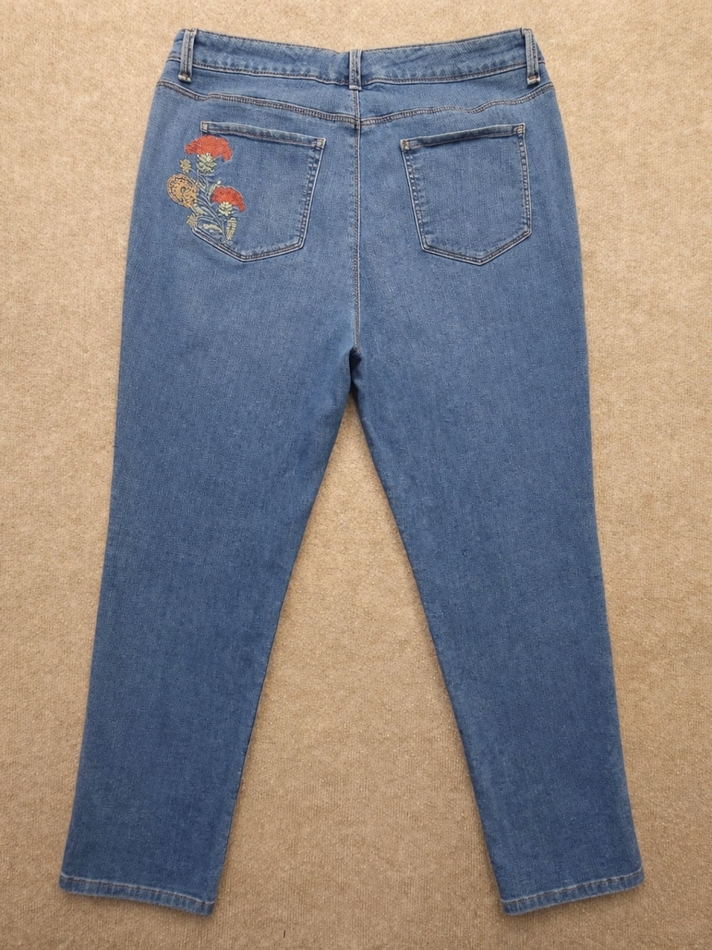 STYLE & Co Curvy Boyfriend Embroidered Jeans Size 12 Bootcut Stretch - Picture 5 of 9